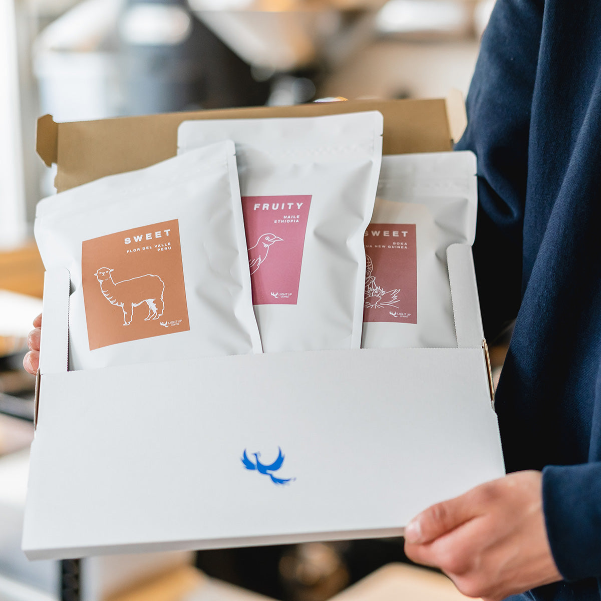 毎月新しい味に出会える、コーヒー定期便をご紹介【LIGHT UP COFFEE